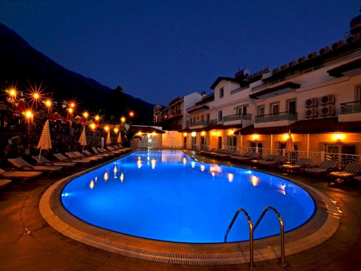 Konfor Suite Otel Cedit المظهر الخارجي الصورة