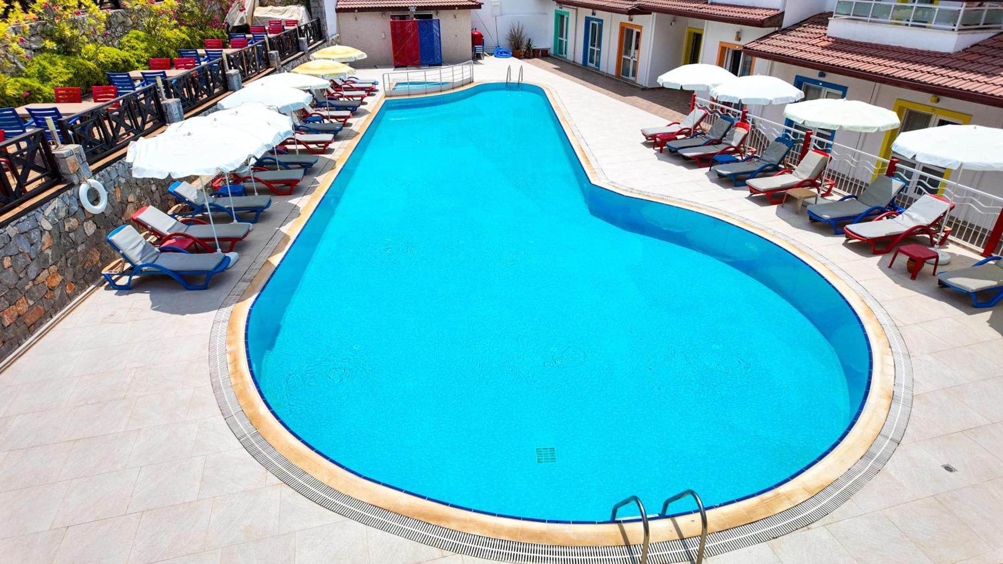 Konfor Suite Otel Cedit المظهر الخارجي الصورة