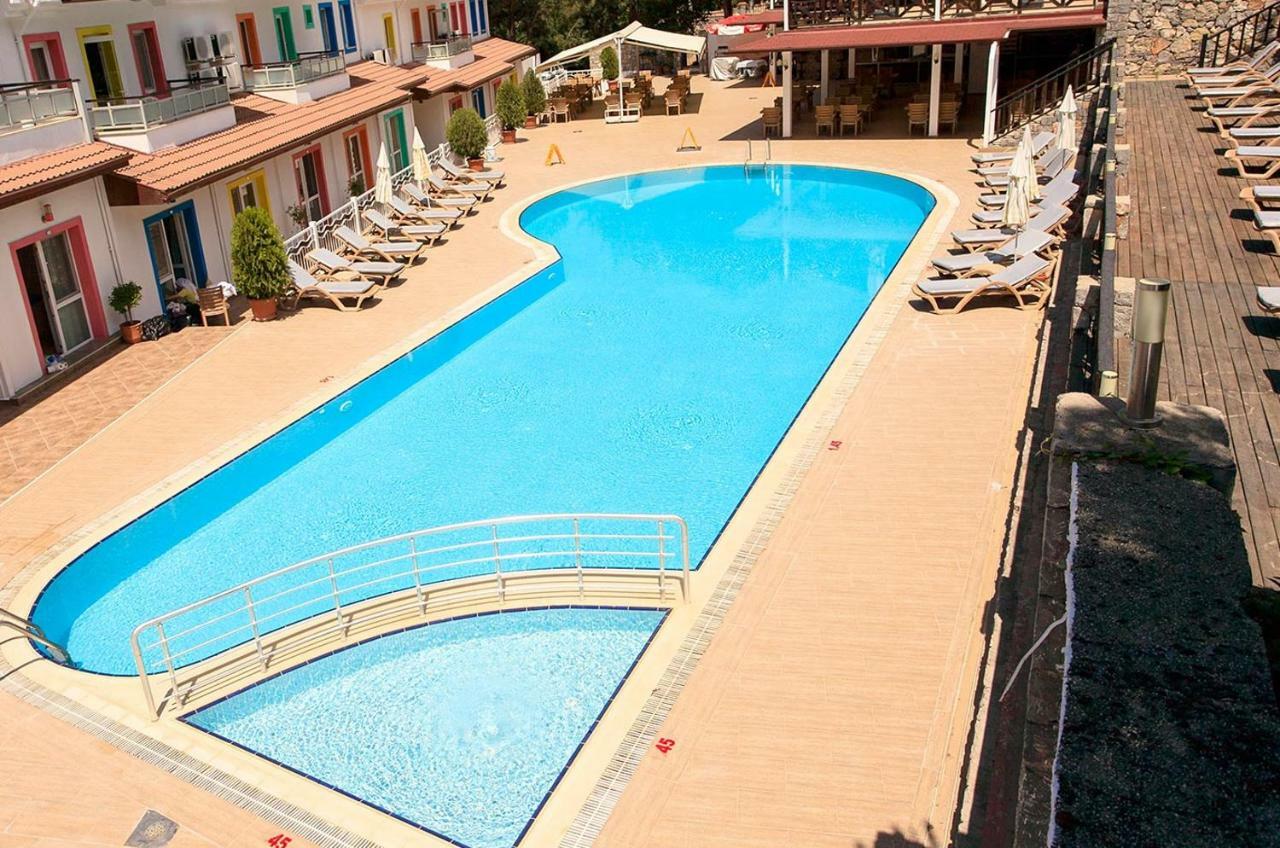 Konfor Suite Otel Cedit المظهر الخارجي الصورة